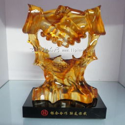 《攜手共進 匠心琉璃，禮贊每一次并肩》